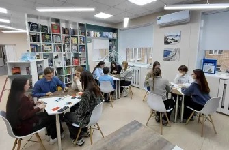 школьники в модульной библиотеке