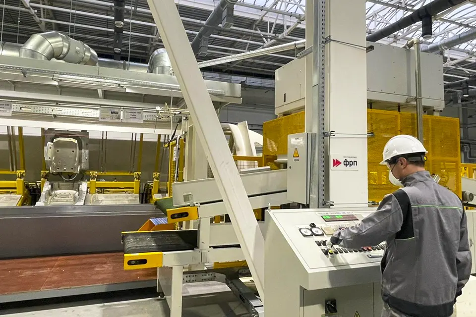 сотрудник производства