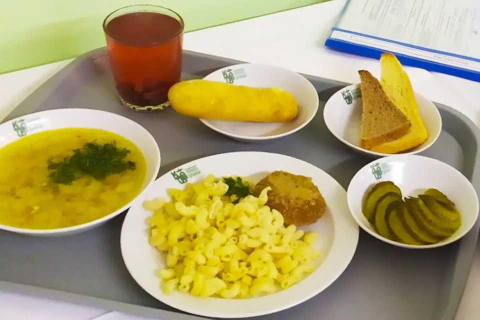 блюдо школьной столовой