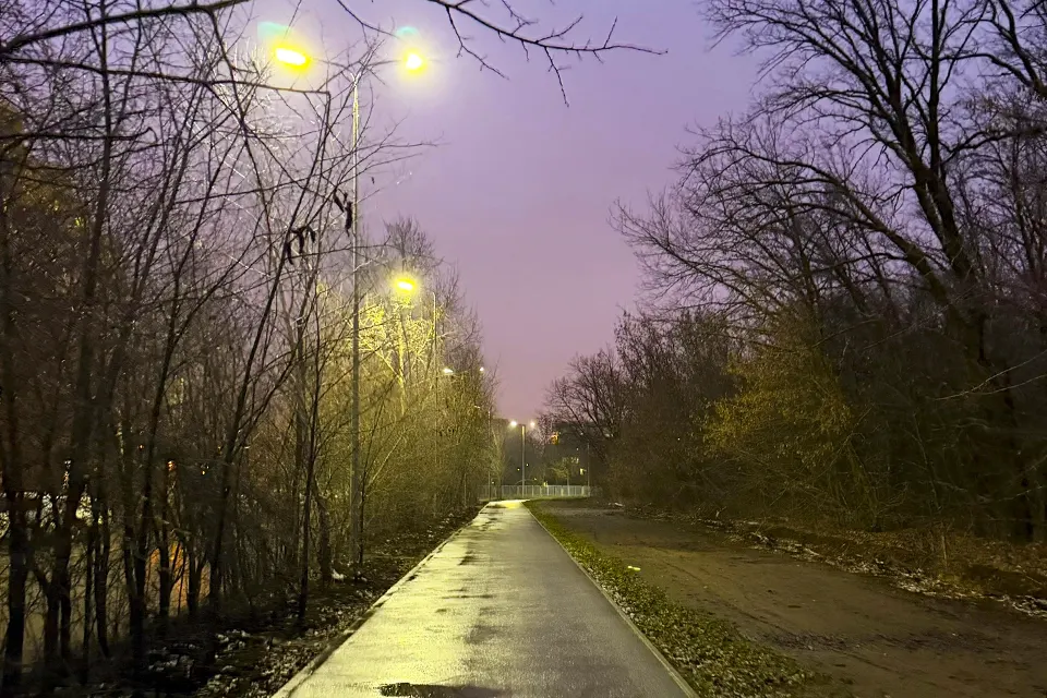 бульвар здоровья освещение фонарь светильник новые фонари на бульваре Здоровья