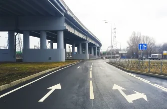 съезд с развязки на улицу Магистральную