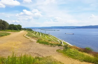 вид на Волгу и Жигулевские горы