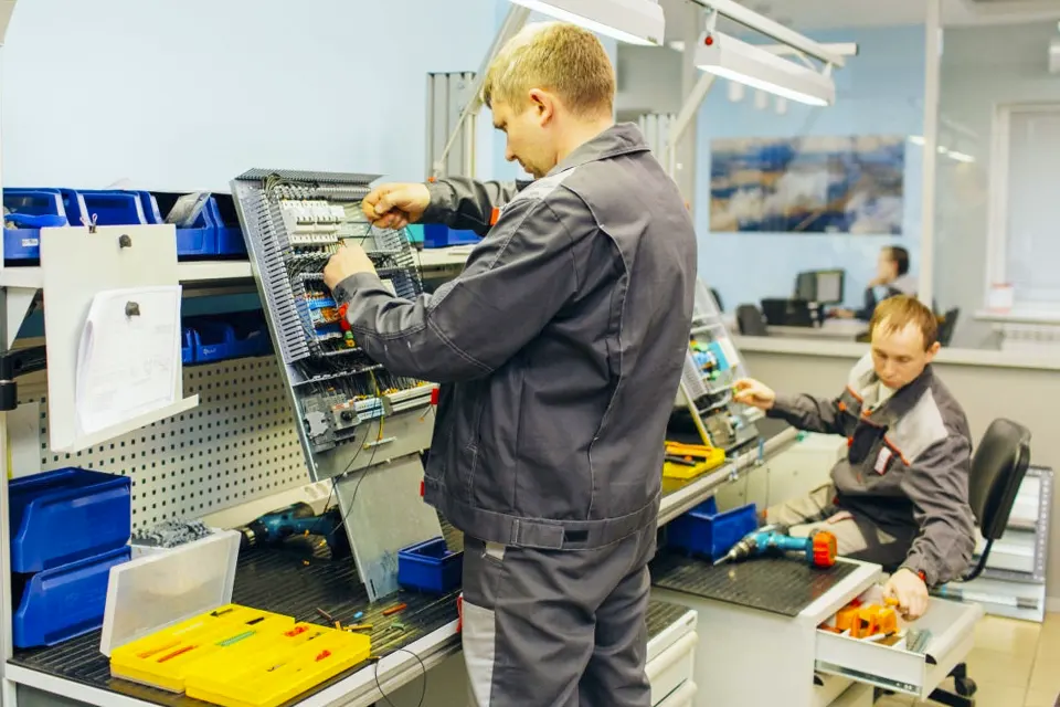 сотрудники компании Евровент