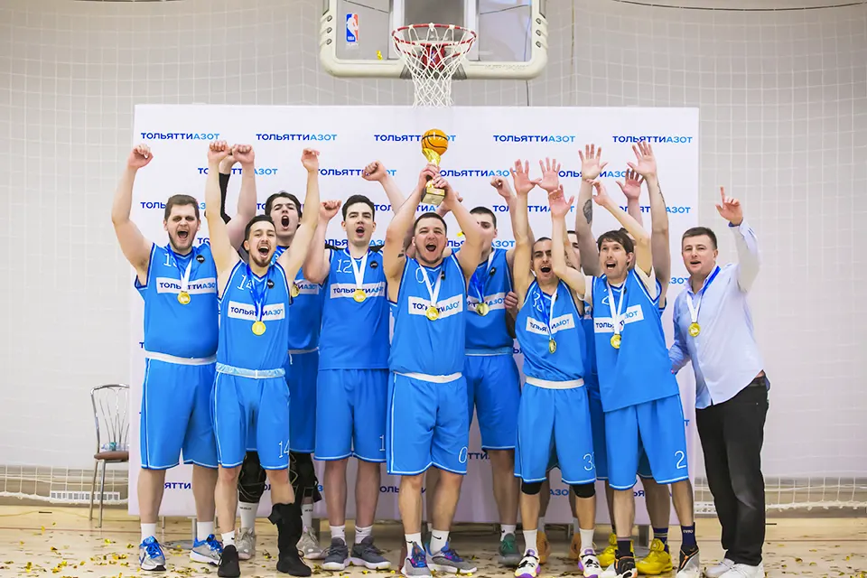 команда ТОАЗа по баскетболу