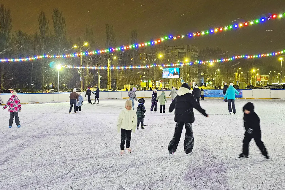 каток на Центральной площади