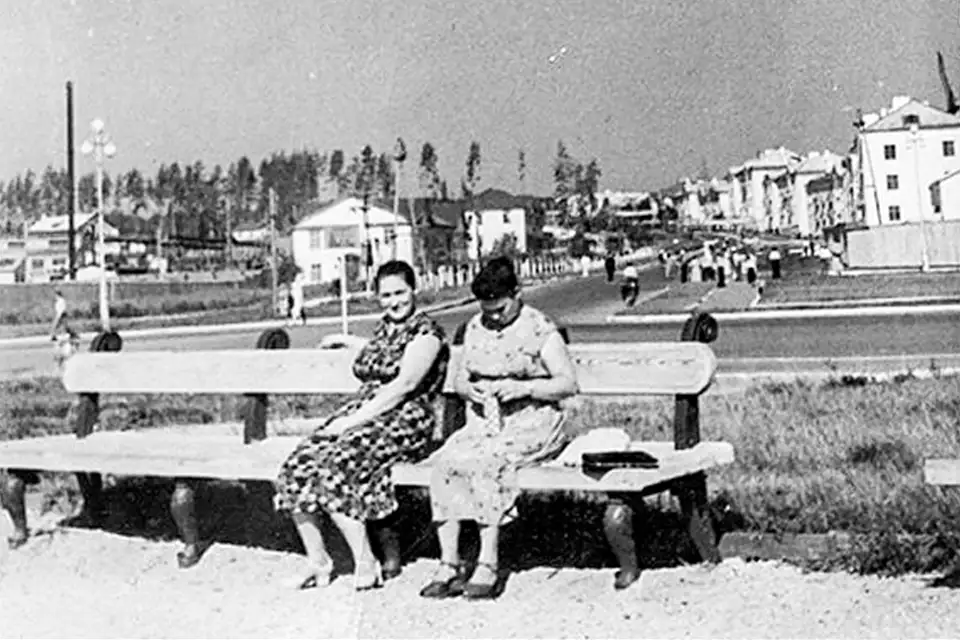 вид на улицу Коммунистическая в Тольятти