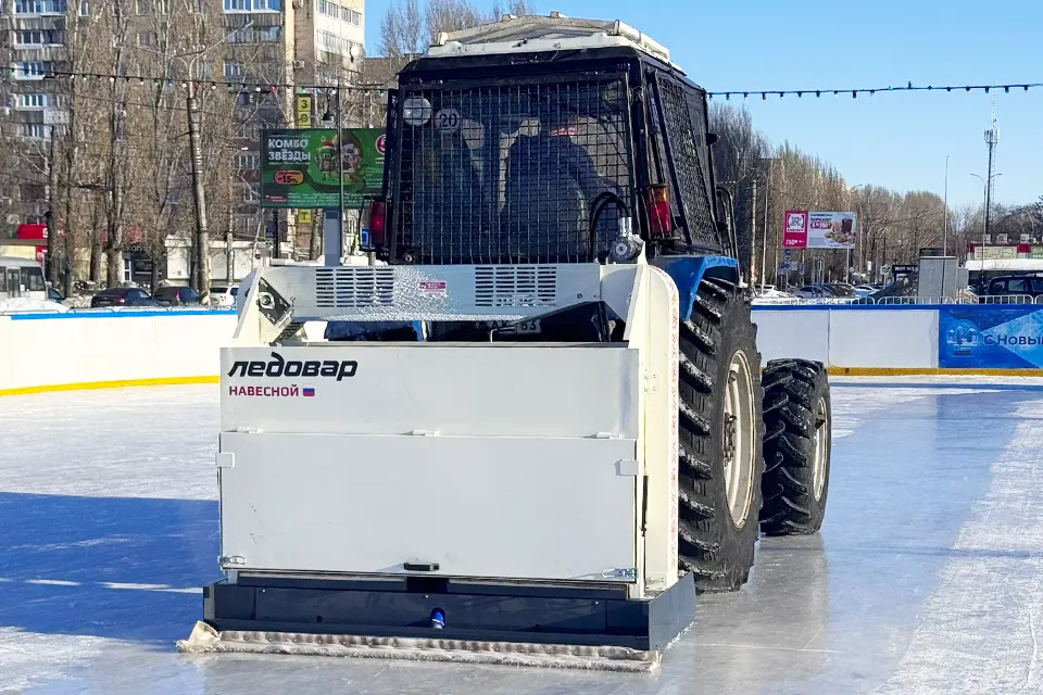 ледовар на катке Центральной площади