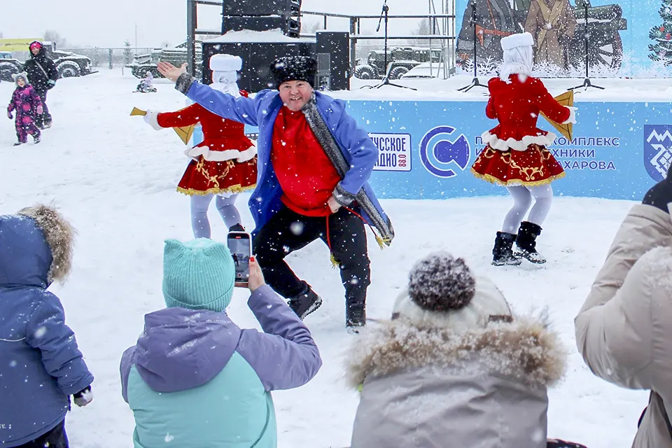 парк сахарова ансамбль народного танца забава выступление ансамбля народного танца Забава
