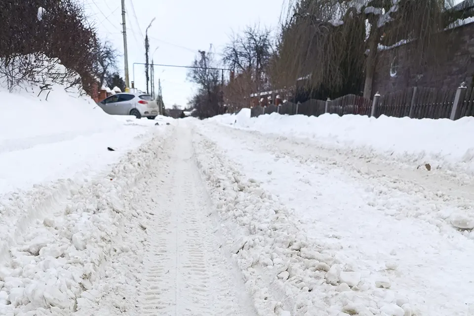 снег не чищен в частном секторе