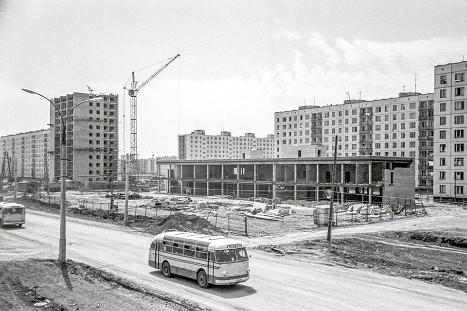 Улица Революционная, 2-й квартал. 1969 год.