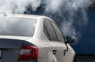 автомобиль во дворе заведен