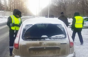 сотрудники ДПС на улице Патрульной