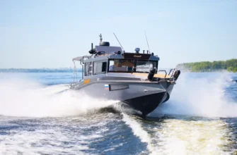 катер Swift Chaser 900