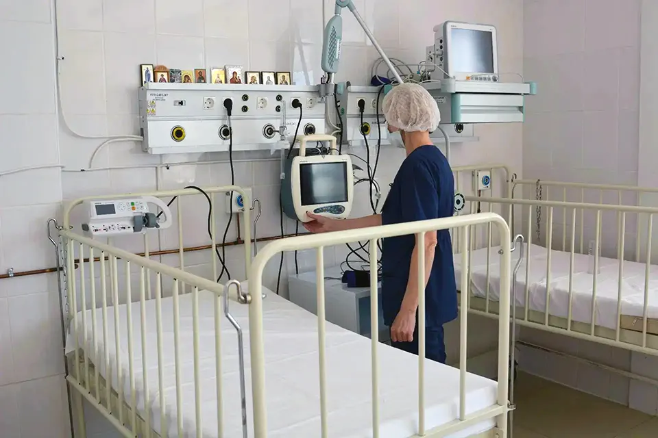 больница 5 койка медработник детское отделение палата в детском отделении ТГКБ 5