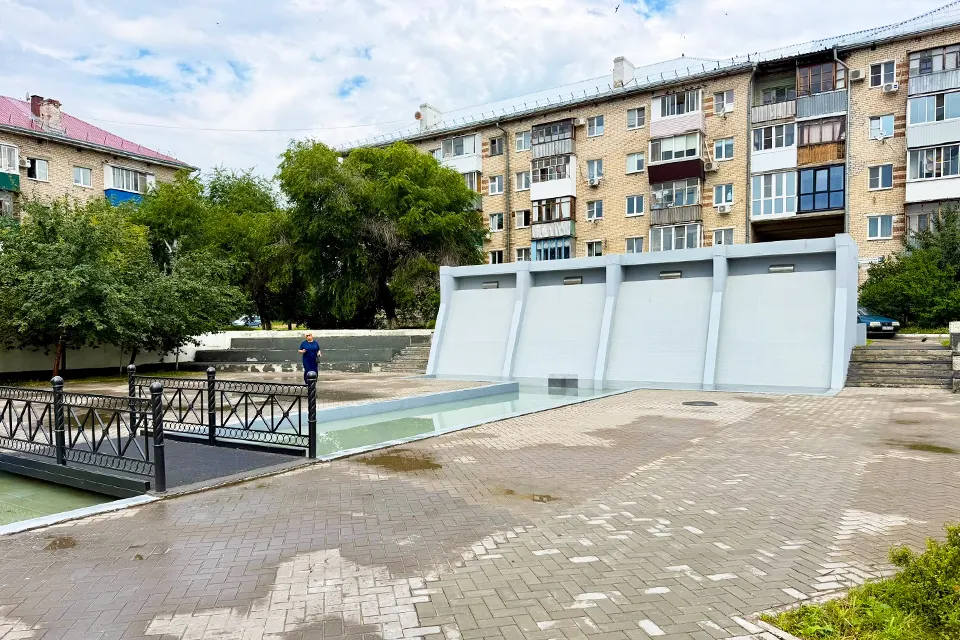 сквер маяк фонтан мостик фонтан и мостик в сквере Маяк