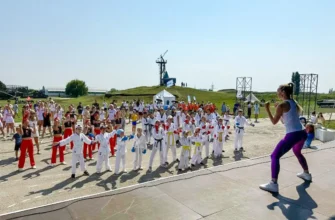 зарядка в День физкультурника