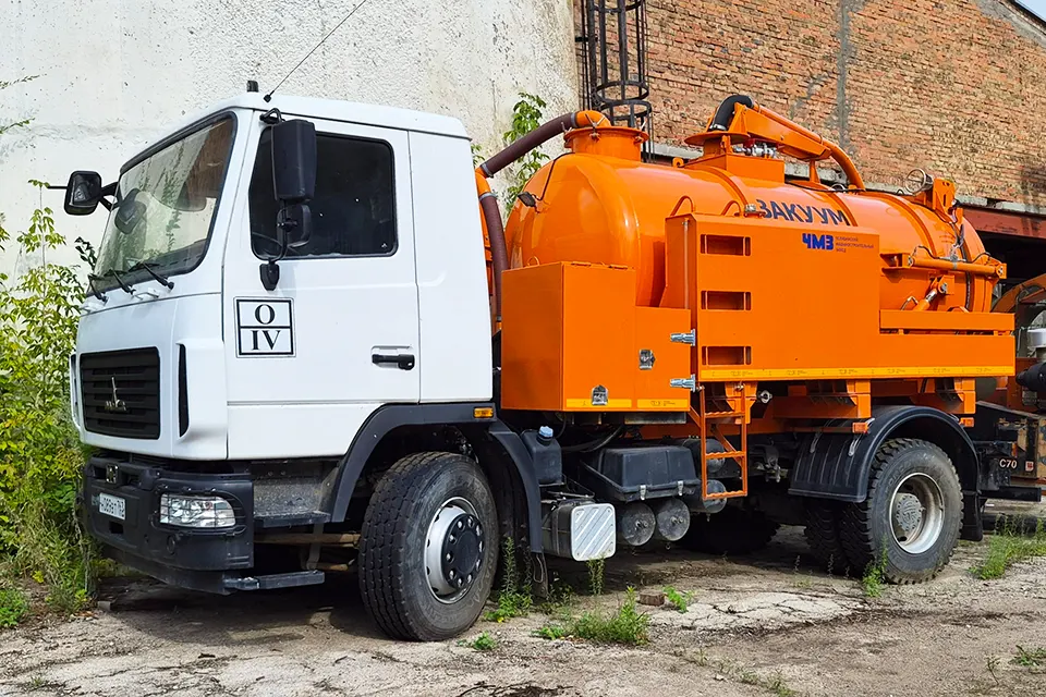 спецмашина в МБУ Зеленстрой